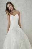 W1 White One Size 16 Fabiela Off White Gown
