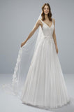 W1 White One Size 4 Othenia Off White Gown