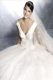 W1 White One Size 6 Jolie Dark Ivory Gown